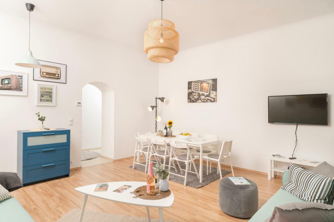 Apartment Spittelau Spacious Bright Contactless Selfcheckin Central Metro Train Station